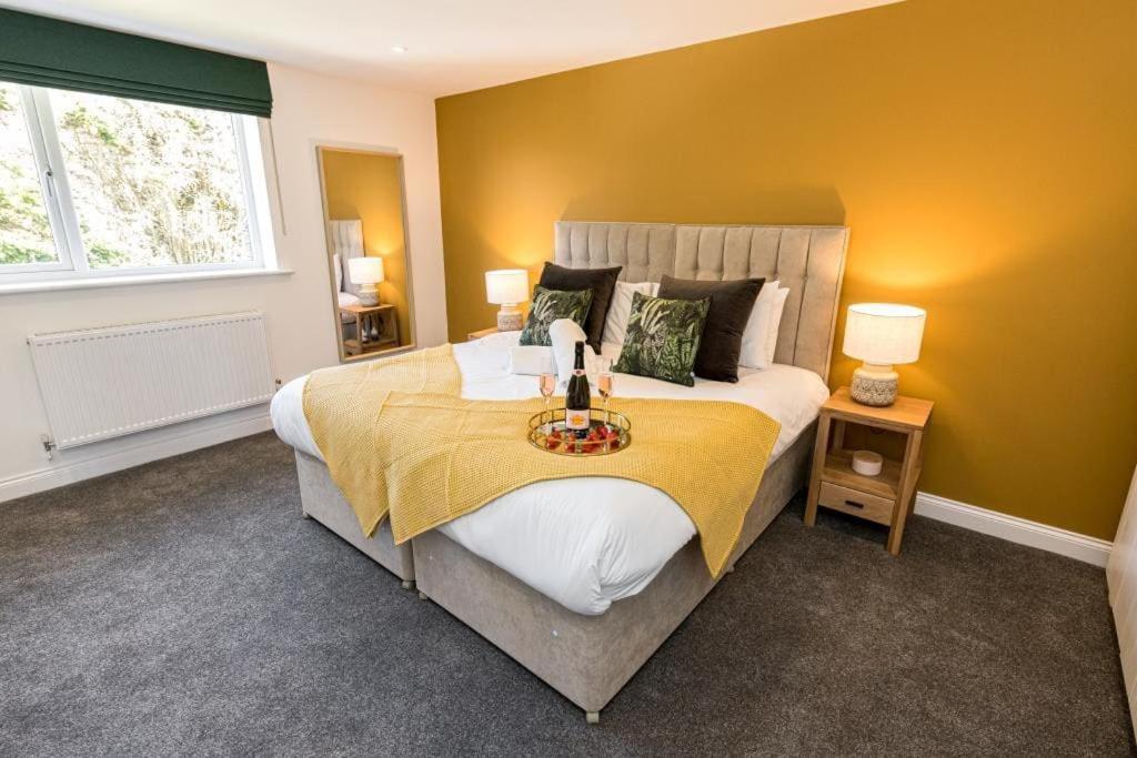 Bournecoast - Stylish Flat With Balcony - Sea Glimpses - 10 Min Walk To Beach - Parking - Wifi - Fm8405 Bournemouth Exterior foto